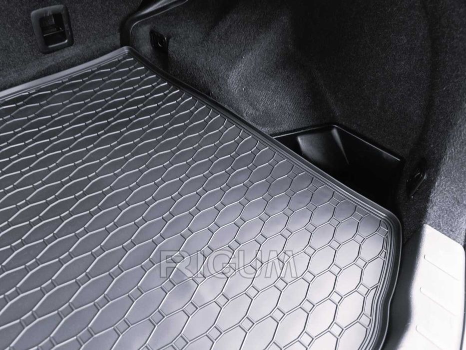 Гумени стелки или багажник CITROEN C4 AIRCROSS PEUGEOT 4008 след 2010г