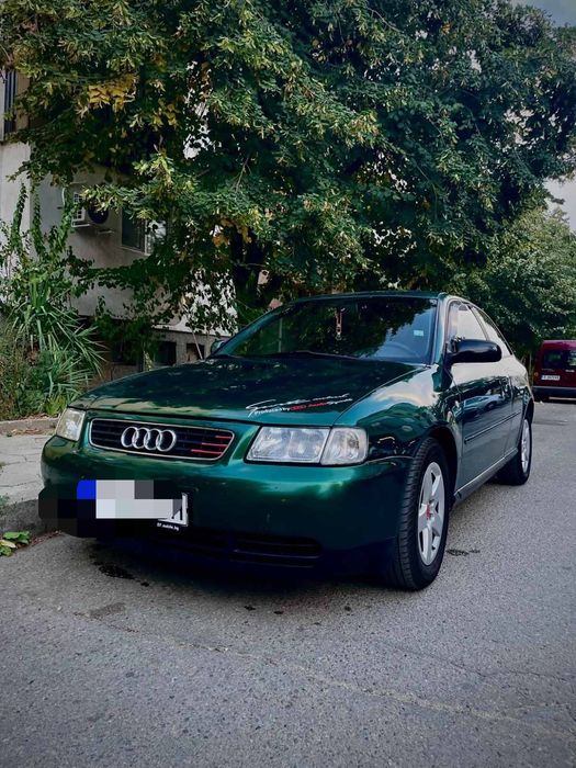 Audi a 3 топ състояние            .