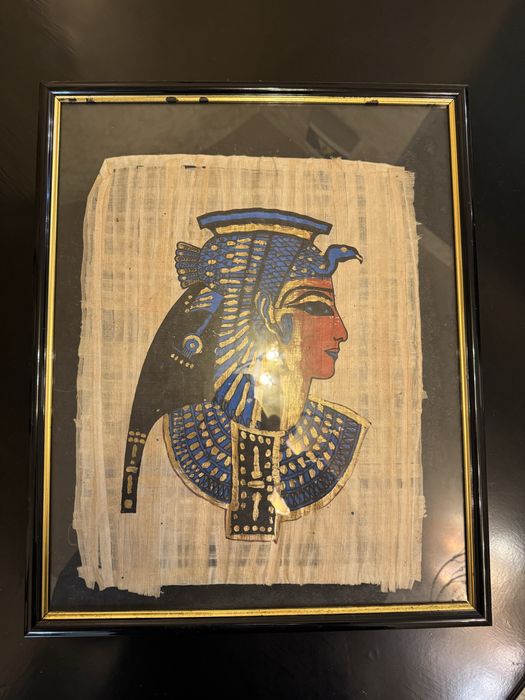 Tablou cu Cleopatra pe papirus egiptean pictat manual, cu ramă neagră