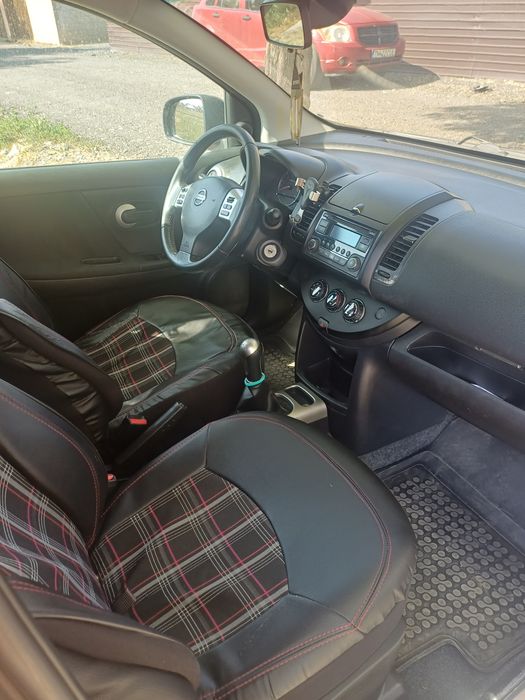 Nissan note 2011
