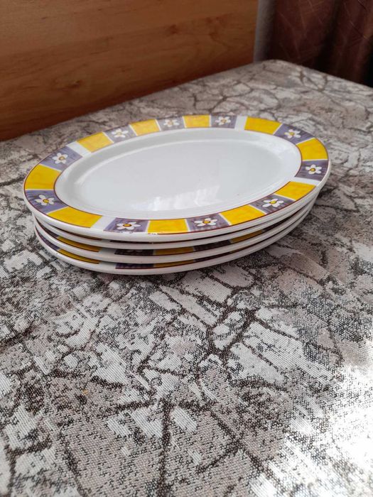 4 бр порцеланови чинии