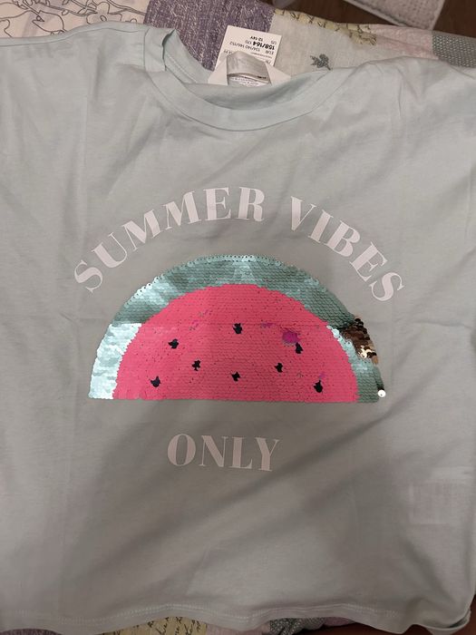 НОВА скъсена тениска с пайети H&M, р-р 158/164