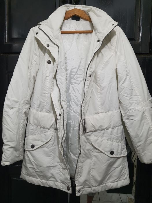 Марково ватирано бяло яке с качулка