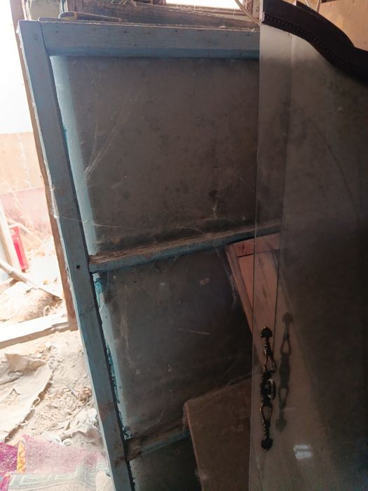 Ayna satiladi baxasin kelistirip beremiz