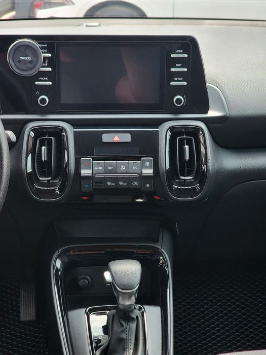 Kia Sonet 2025 yil