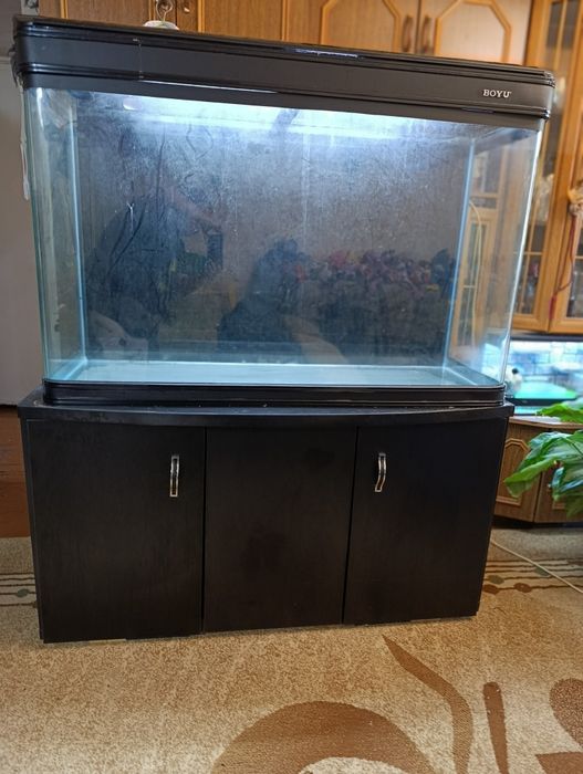 Продам аквариум с тумбой