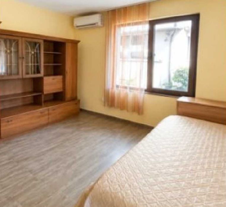 Продава се Тристаен апартамент в Ахтопол - 101 кв.м за 1387 €/кв.м - Снимка #1