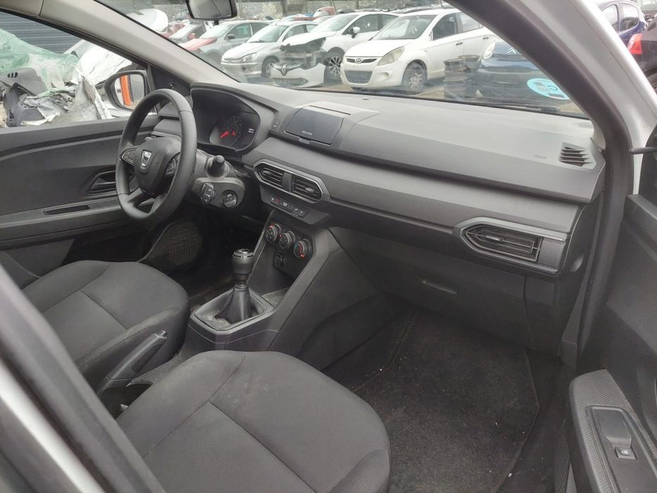 Dezmembram Dacia Sandero 3, an 2022, motor 1.0 tce, cutie manuala