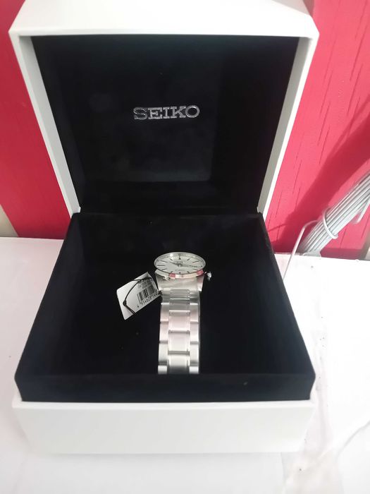 Заглавие:
Оригинален Seiko Automatic 4R35