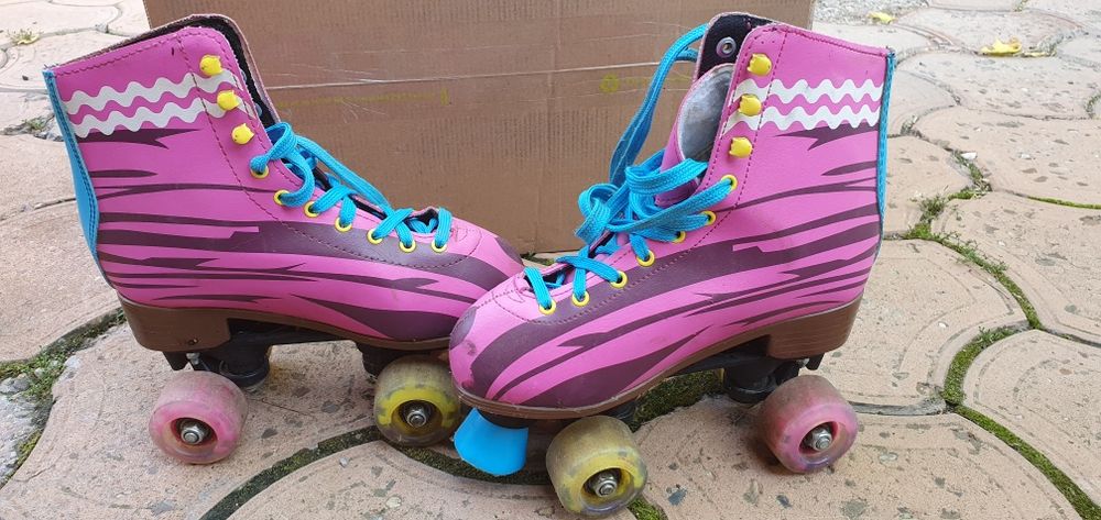 Role fete, roti cu led