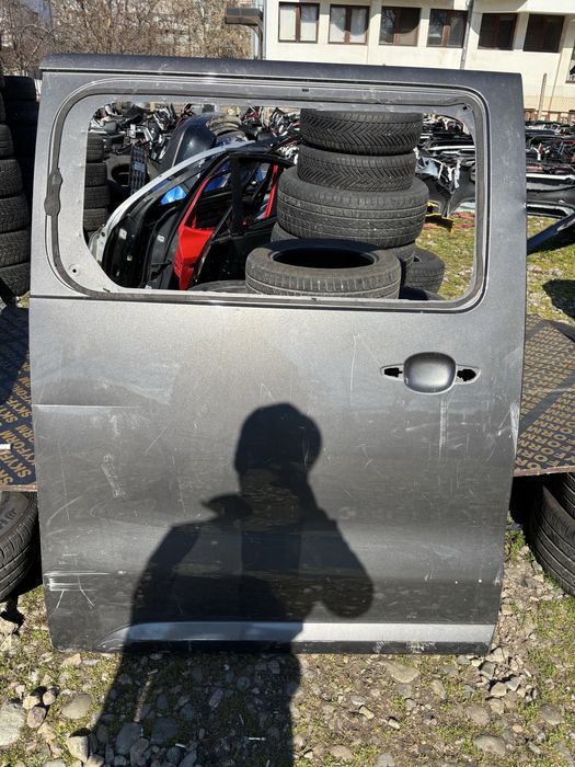 Врата Opel Vivaro Peugeot Expert