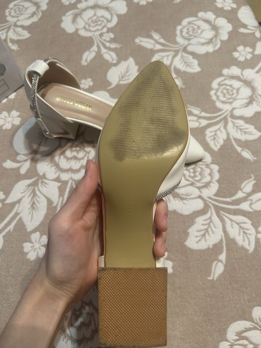 Новые белые Туфли