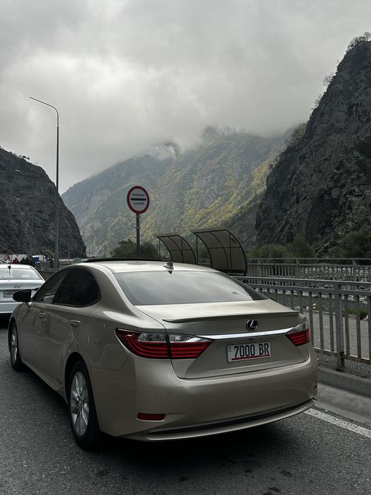 Аренда авто Lexus ES