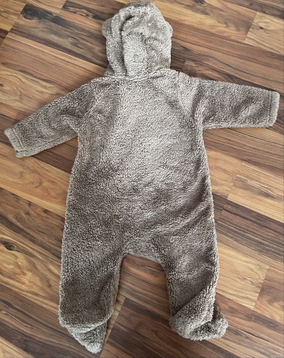 Salopete pentru bebeluși de 9–12 luni (mărci: Tex Baby, H&M)