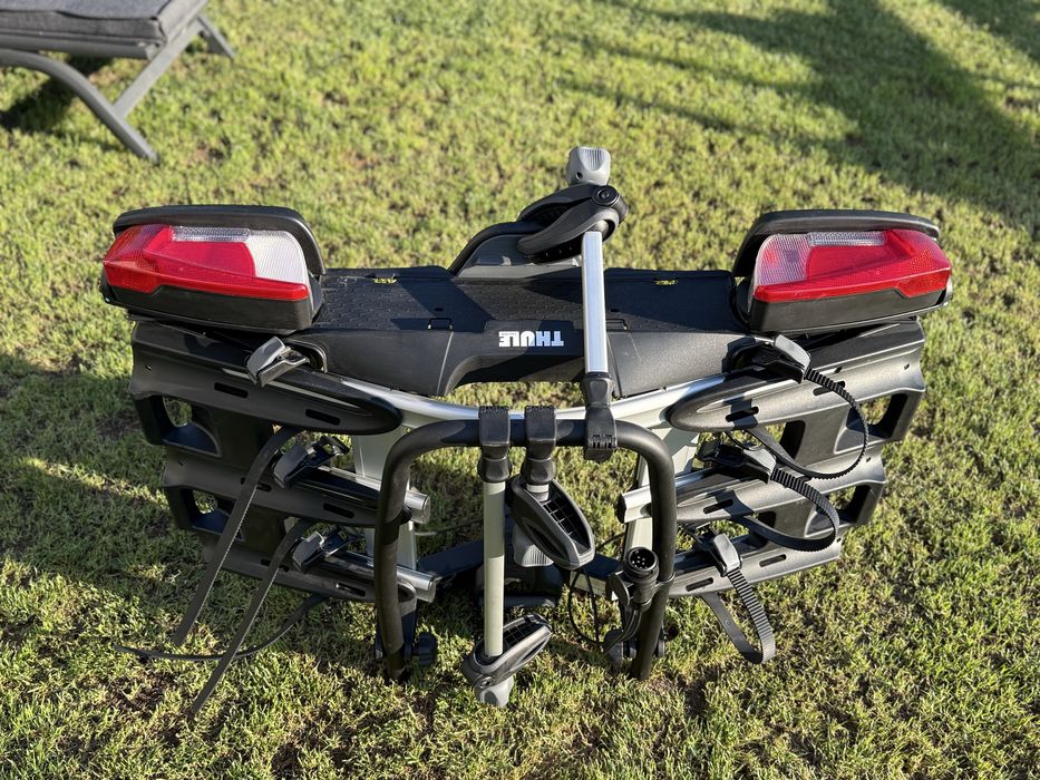 Suport 3 biciclete Thule Velocompact F cu prindere pe carlig de remorcare TIP FIX4BIKE