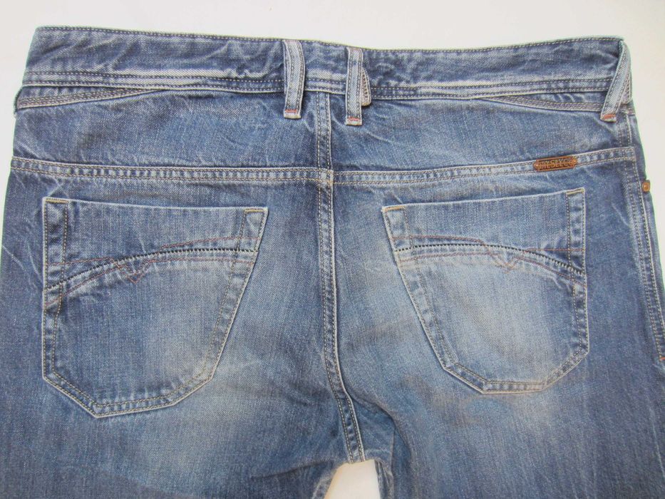 Blugi Diesel IAKOP, W33 L30,Talie=88cm,Lung=96cm,drepti,stare f. buna.