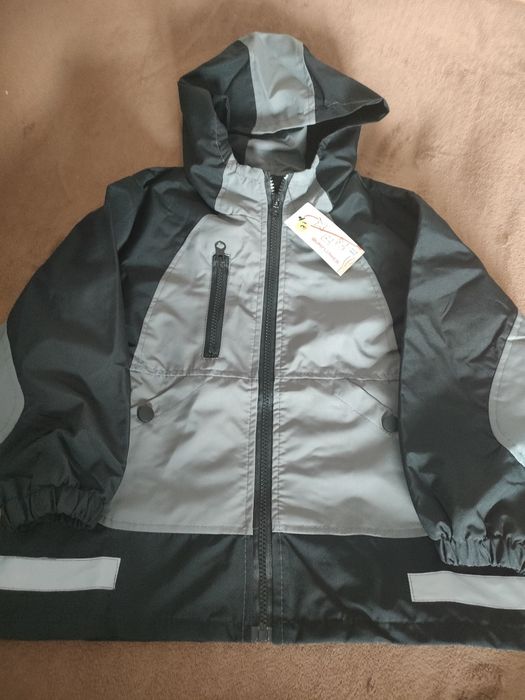 Продам куртку-ветровку