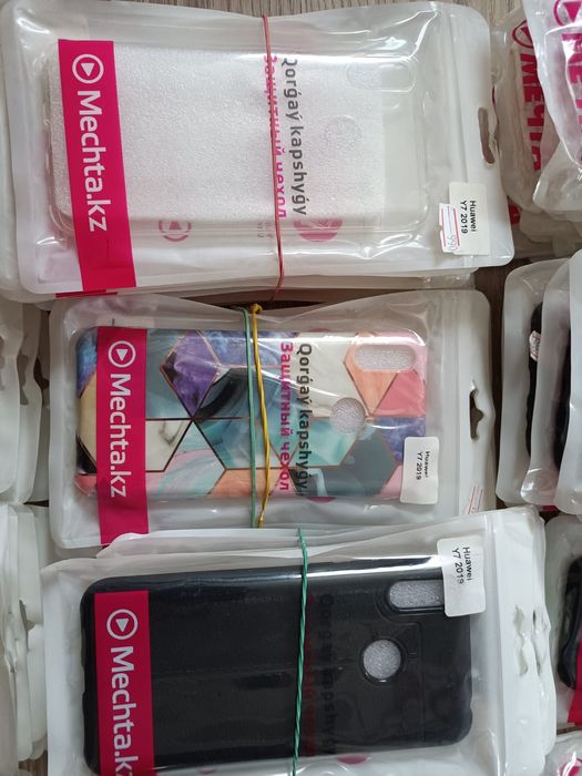 Чехлы на Huawei новые