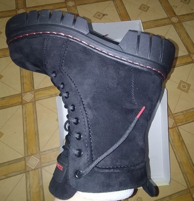 Новые ботинки стильные, зимние. Торг.