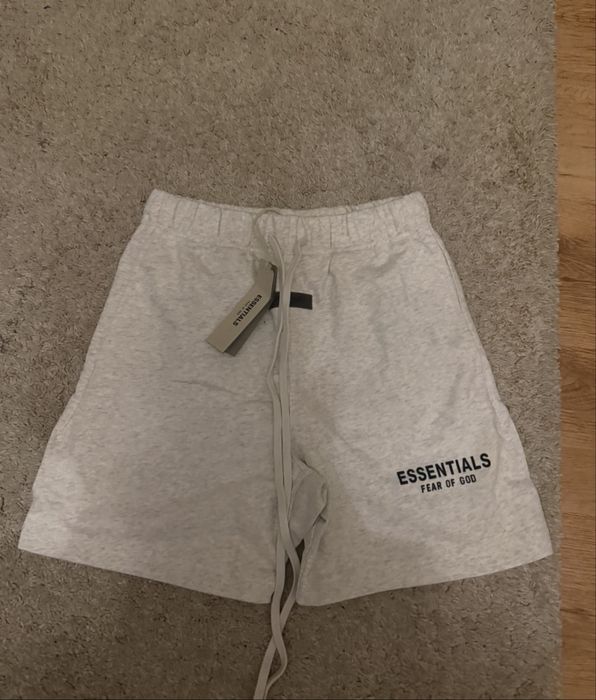 Pantaloni essentials