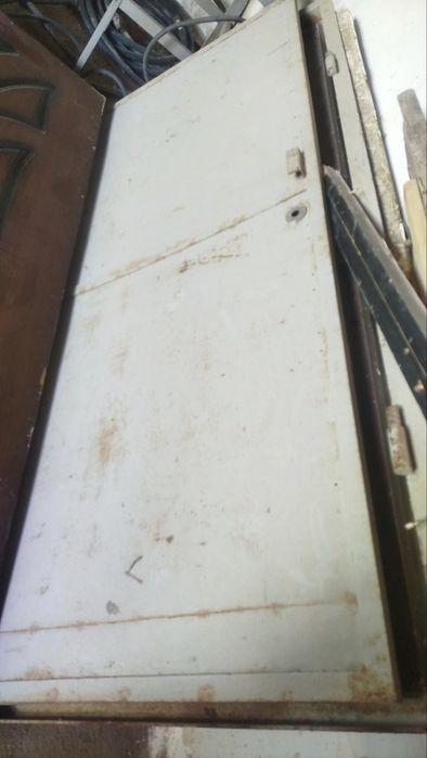 Темир эшик сотилади 700минг