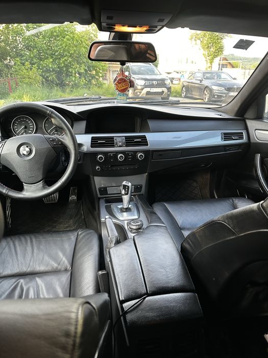 BMW 5 Series 2010 — imagine 5