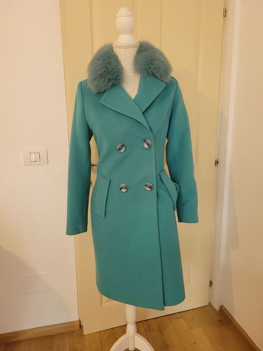 Vând palton din lână