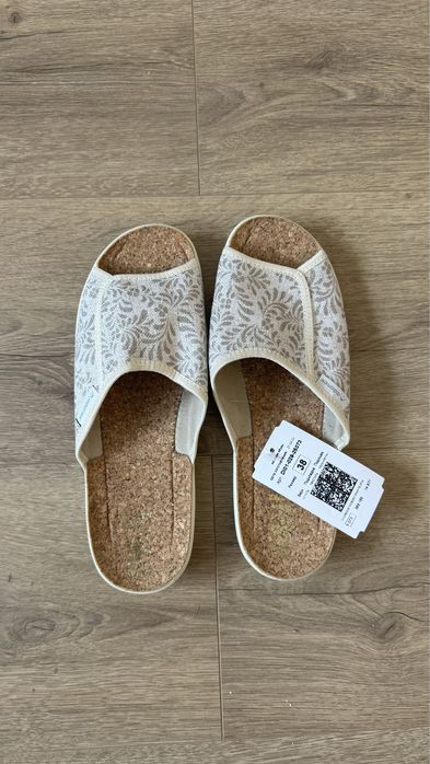 Тапочки adanex новые 38 размер