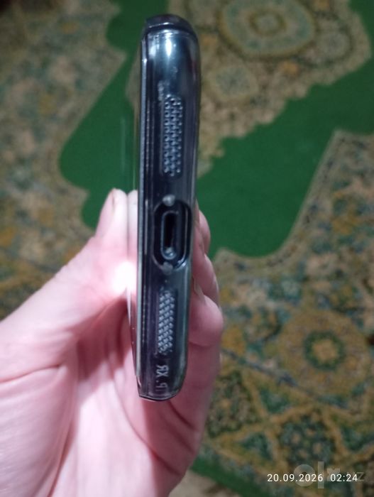 Продаю Apple iPhone XR.