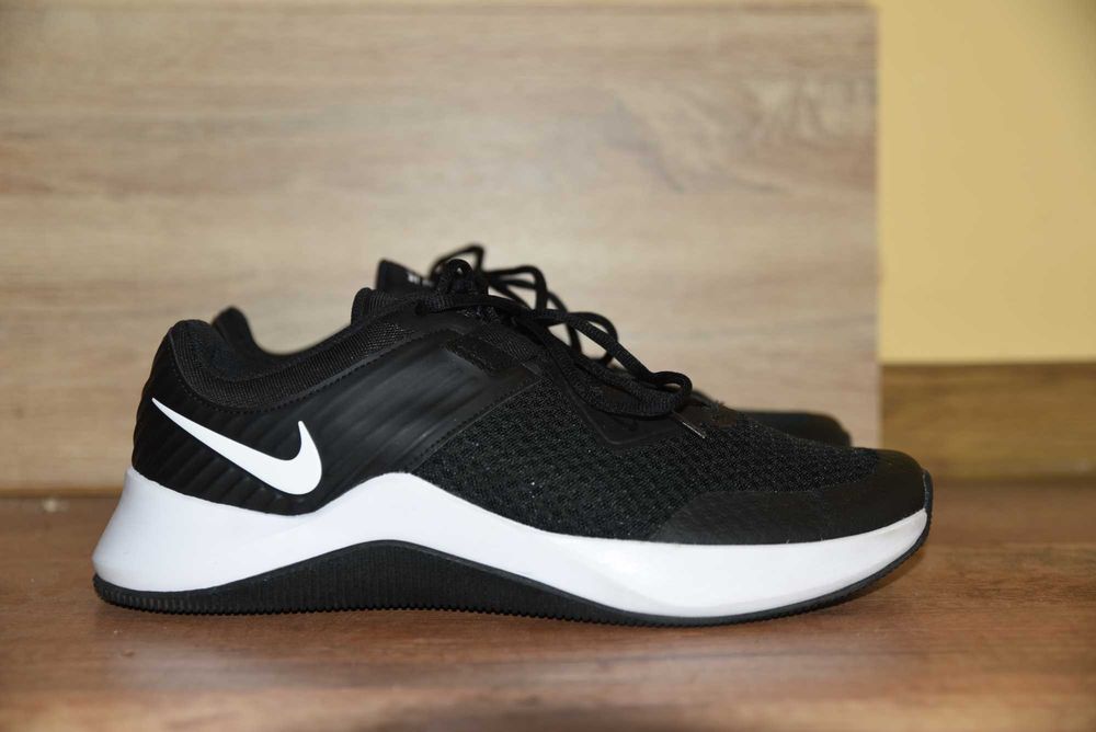 Nike оригинални маратонки НОВИ 47 номер