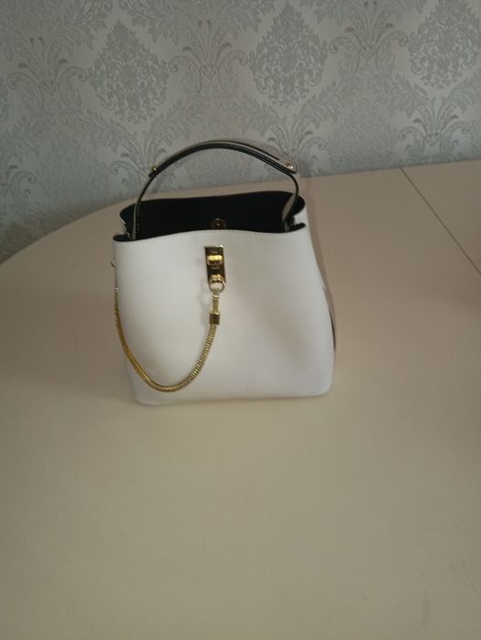 Продам женскую сумку