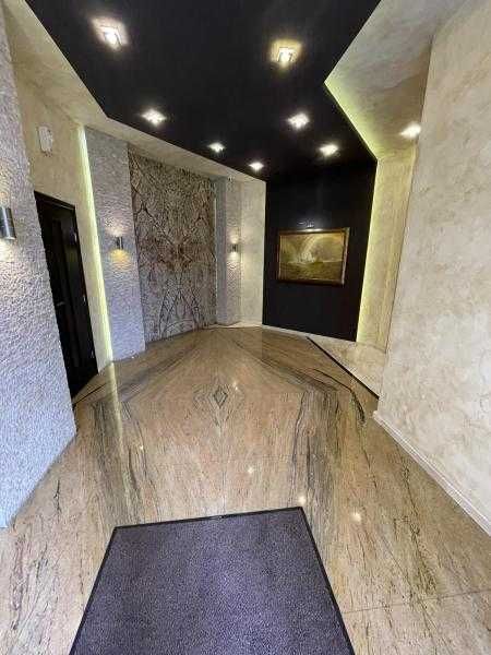 Дава се под наем Двустаен апартамент в Бургас, Лазур - 76 кв.м за 561 € - Снимка #12