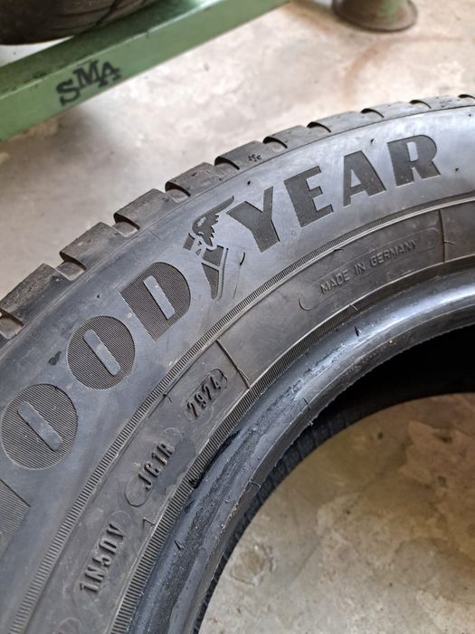 2 anvelope iarnă 245 55 r17 Goodyear