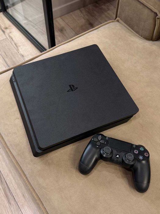 Sony Playstation 4 Slim