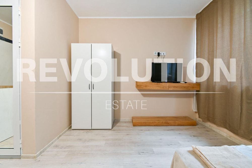 Дава се под наем Едностаен апартамент в София, Студентски град - 29 кв.м за 550 € - Снимка #9