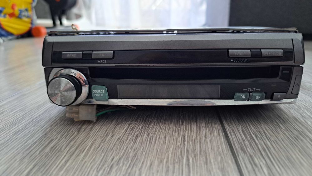 Unitate Multi-Media Auto Alpine IVA-D310R – Ecran Rabatabil 7