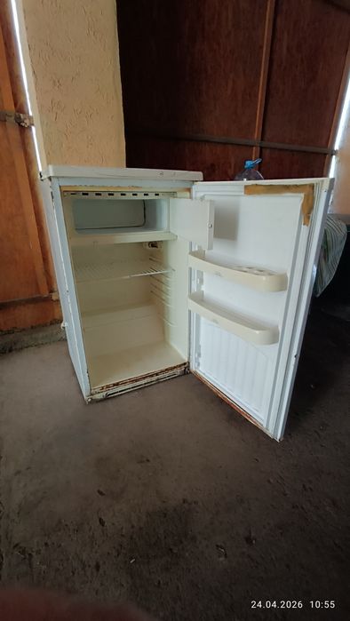 Холодильник б/у .