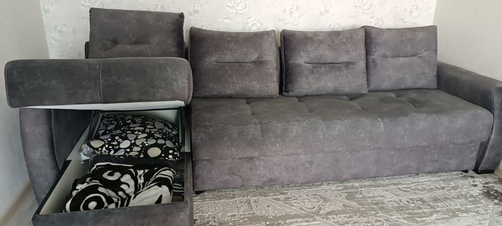 Диван в гостинную