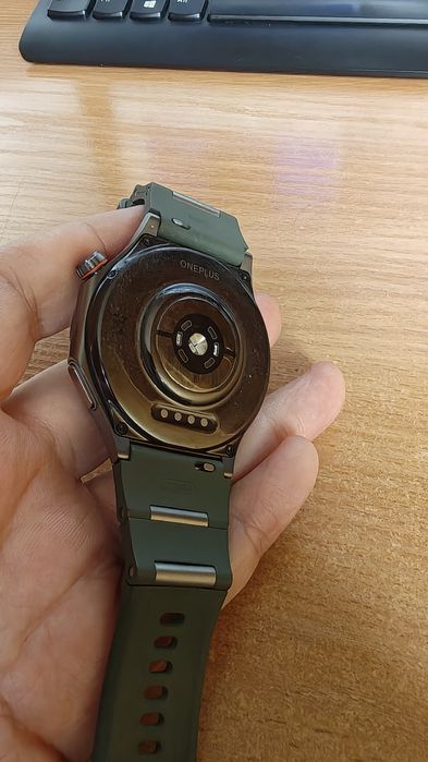 Продам умные часы Oneplus watch 4