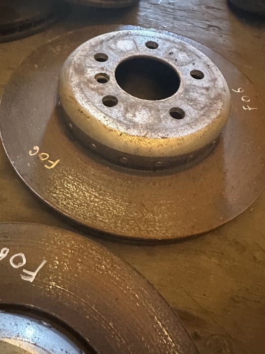 Set discuri frana / Disc frana fata / spate stanga / dreapta BMW F01 F02 F06 F07 F10 F11 F12 F13 F14 seria 5 6 7 - 34 cm 35 cm 37.5 cm motor 2.0 3.0