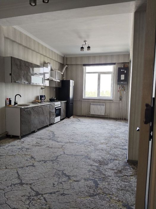 Продам свою квартиру срочно 3-х комнатную. Ремонт от застройщика.
