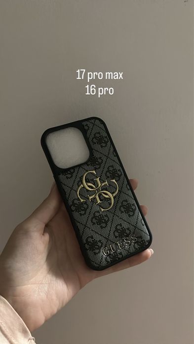 Husa Swarovovski si Guess