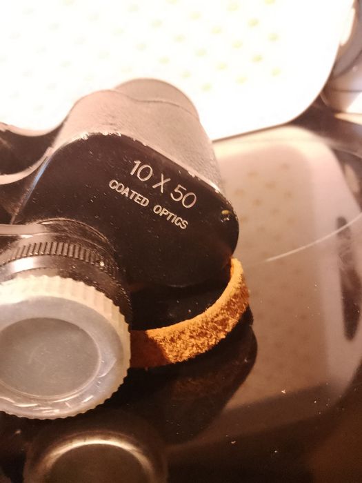 Бинокъл с каишка