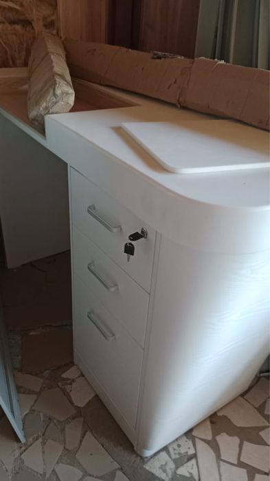 Ресепшен из мрамора новые