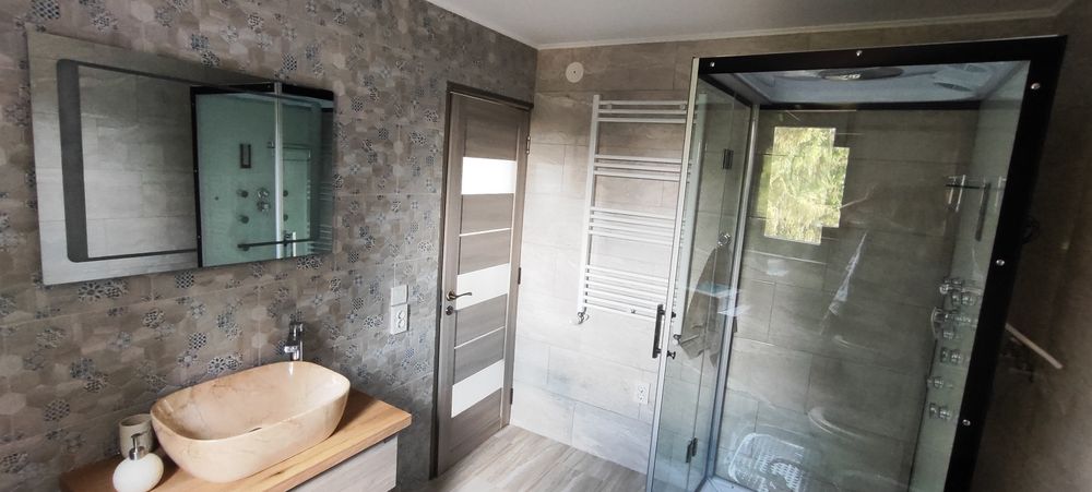 Casa - Cabana de închiriat Poiana Stampei ( Vatra Dornei ) spre Pasul