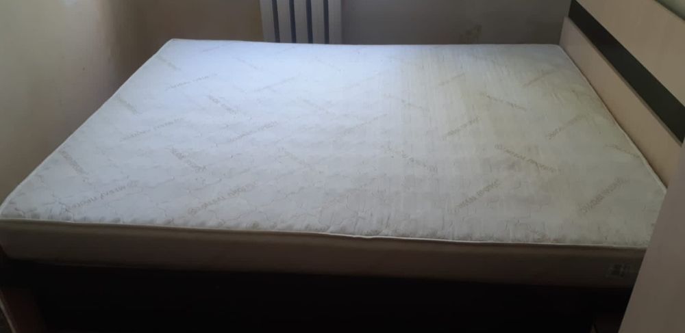 матрас двухспальный