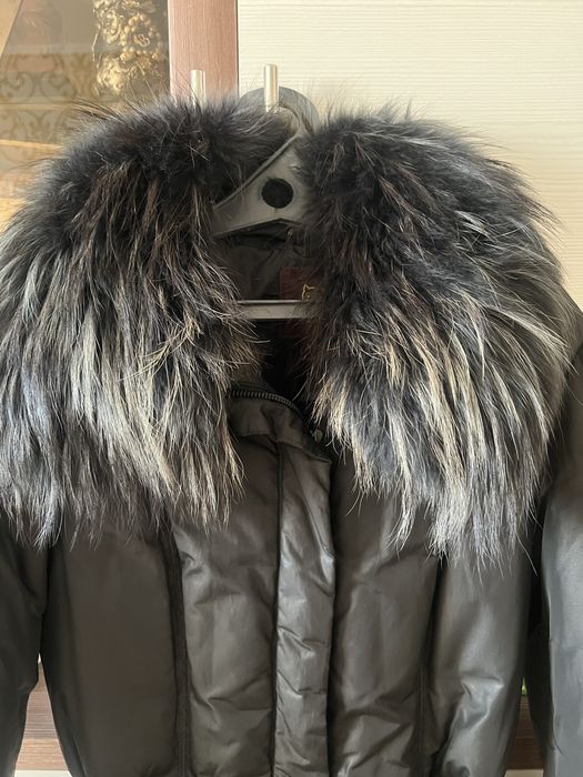 Продам зимний пуховик