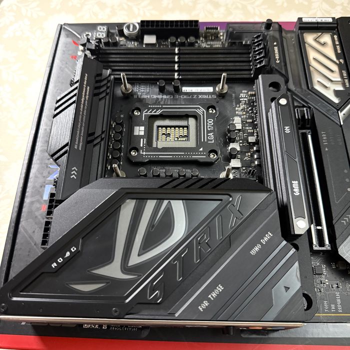 ASUS ROG Strix Z790-E Gaming Wi-Fi II [Б/У]