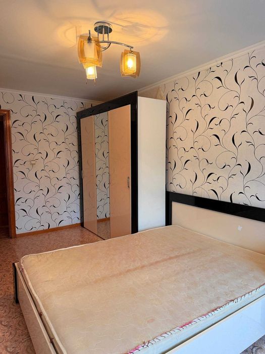 продам 2 комнатную квартиру на сазде