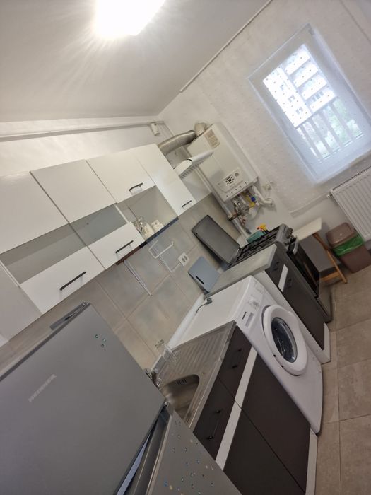 Inchiriez apartament 2 camere